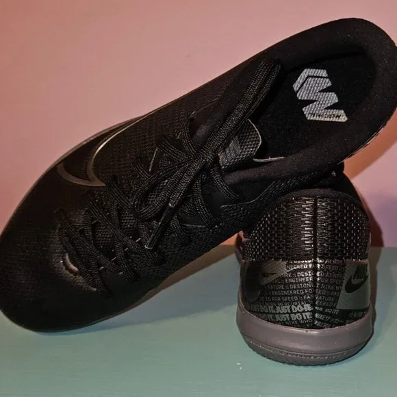 Nike Merc Mercurial ⚽️Black Soccer Cleats Shoes Youth Size 5Y NWOB - Picture 3 of 6